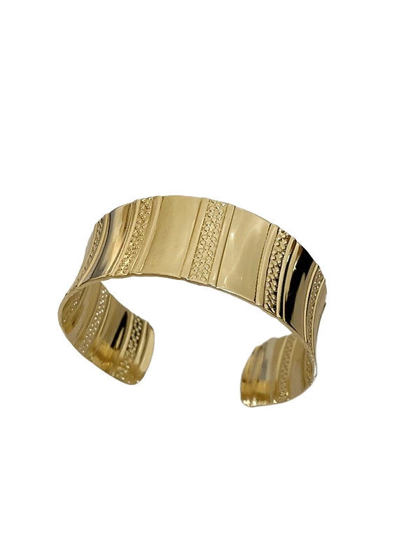 Hand bracelet