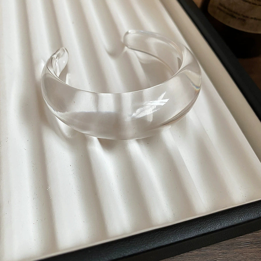 Hand bracelet