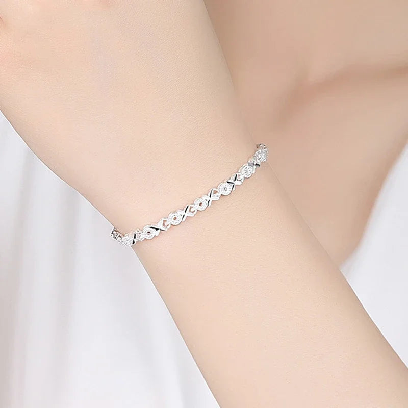Hand bracelet
