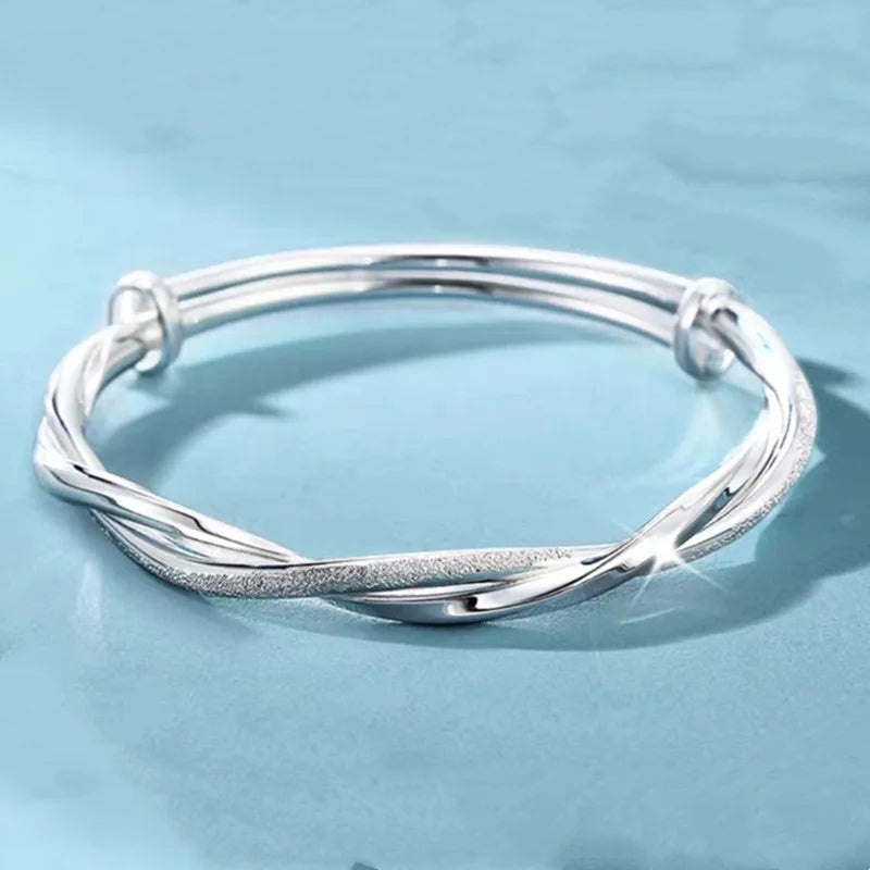 Hand bracelet