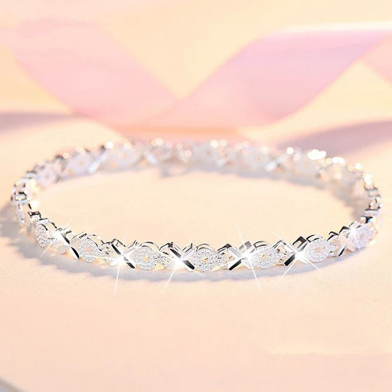 Hand bracelet